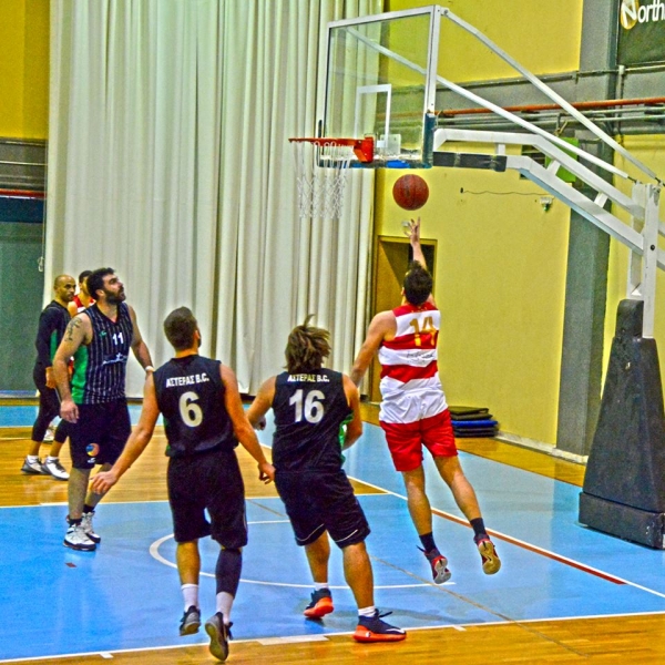 &Alpha;&pi;ό&delta;&rho;&alpha;&sigma;&eta; &alpha;&pi;ό &tau;&omicron; &Rho;ύ&sigma;&iota;&omicron;