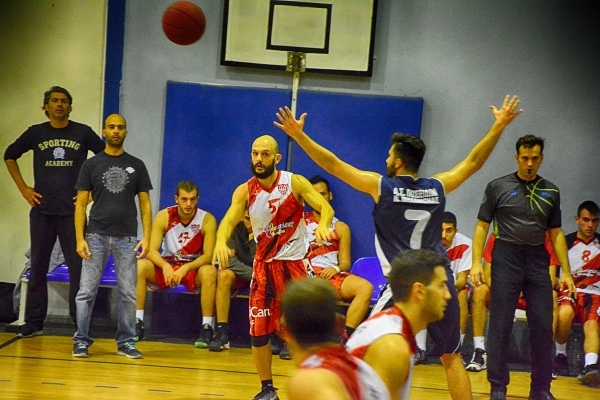 Ή&tau;&tau;&epsilon;&sigmaf; &sigma;&tau;&eta;&nu; &pi;&rho;&epsilon;&mu;&iota;έ&rho;&alpha; &gamma;&iota;&alpha; &alpha;&nu;&delta;&rho;&iota;&kappa;ό &kappa;&alpha;&iota; &Kappa;20